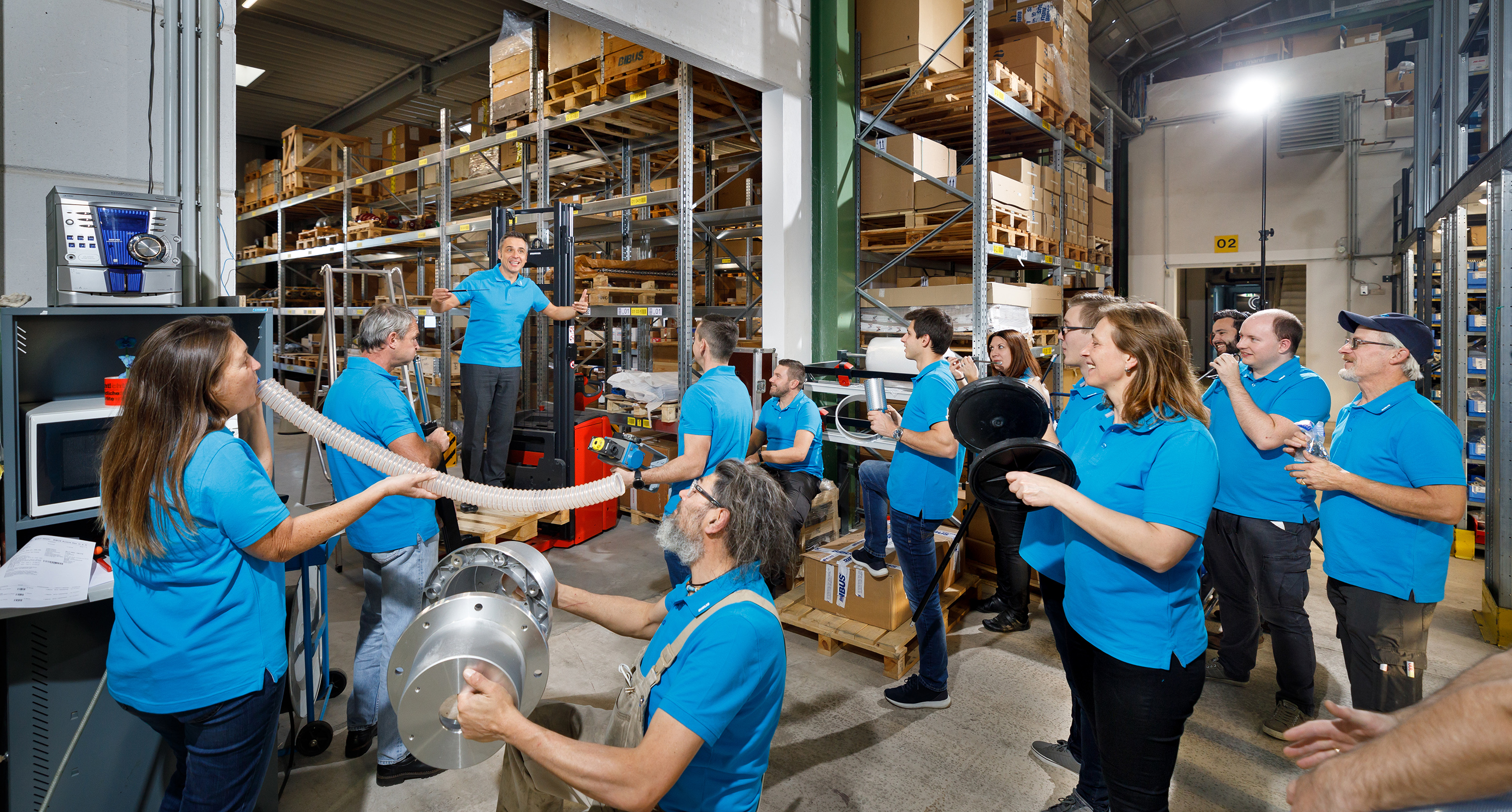 Ihr Vorsprung durch <i>Service &amp; Engineering</i>