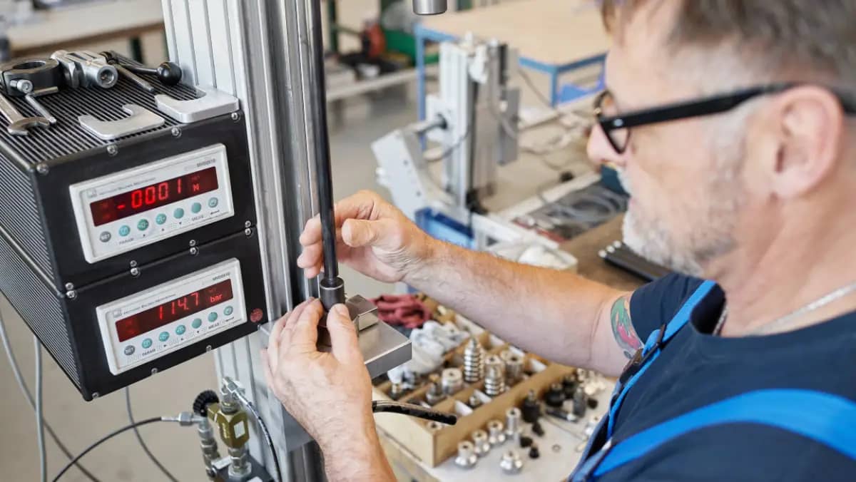 Mechatronics-in-industry-BIBUS-France